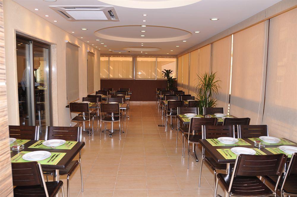 Orient Prince Hotel Βηρυτός Εστιατόριο φωτογραφία